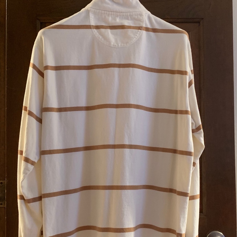 IZOD Pullover - Picture 2 of 3